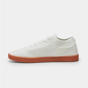 SUAVS The Zilker Knit Sneakers White with Gum Sole Women’s 11 Men’s 9